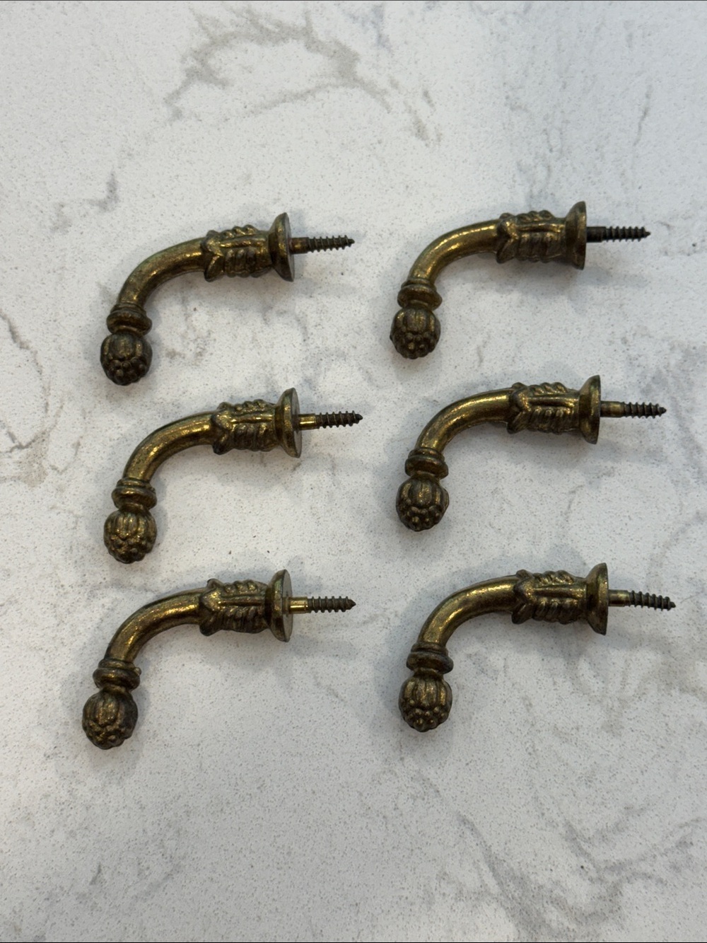 Antique French-style Brass Finish Curtain Holdback Wall Hooks - Set of 6